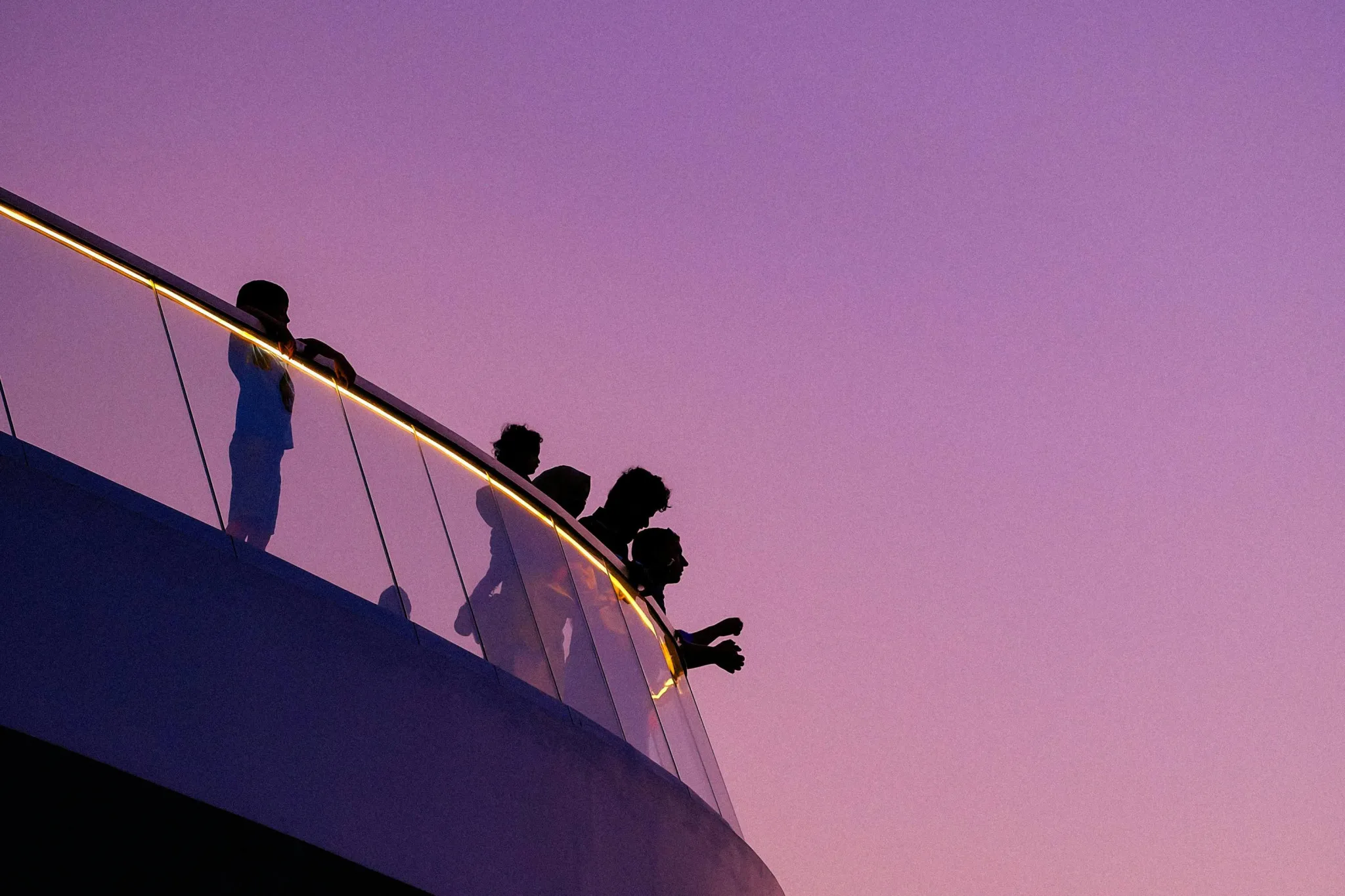 FrlQwn-feJZzgace-qZrsAaHunGm