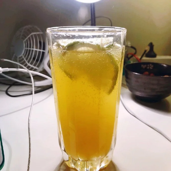 1526528438e2e67c02gy1frc5z37zn3j20qo0qoq72